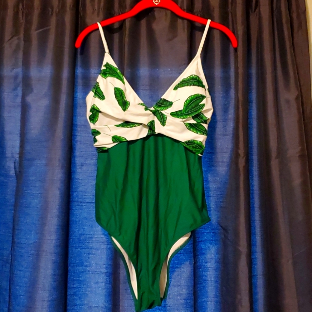 Cupshe one piece bathing suit, XL - NEVER WORN